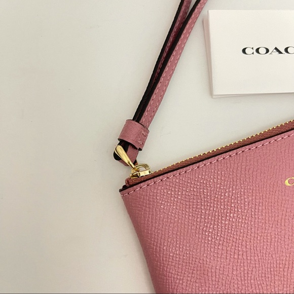 Coach Light Pink / True Pink Corner Zip Wristlet New With Tag - Picture 6 of 13